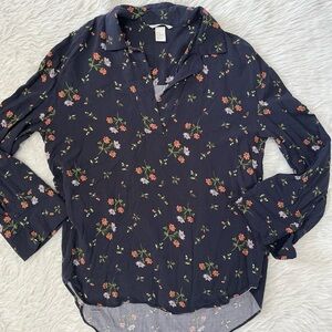 H&M Women's Navy Blue Floral Long Sleeve Collared V Neck Pullover Size XS Fall
